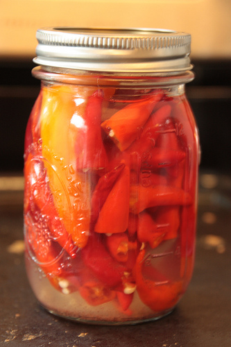 canned peppers photo